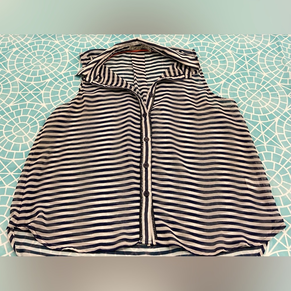 💛TODAY**$15**Chloe K collared tank top Blue & white stripes w/button down front